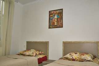 Гостевой дом Guesthouse of Manoni Местиа Двухместный номер Делюкс с 2 отдельными кроватями-5